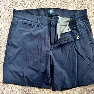 J. Crew Men's Navy Tech Short 31/7